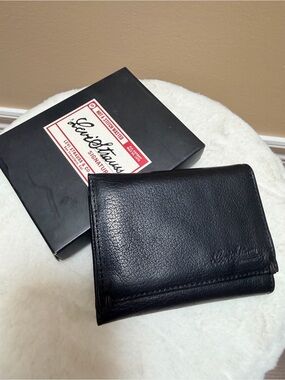 Vintage LEVI’S Strauss Men’s leather Black compact wallet brand new